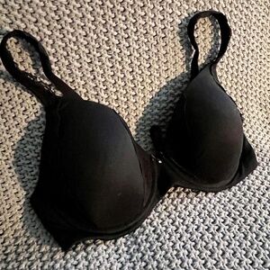 Soma Embraceable Full Coverage Lace Trim T-Shirt Bra, Black, 38C